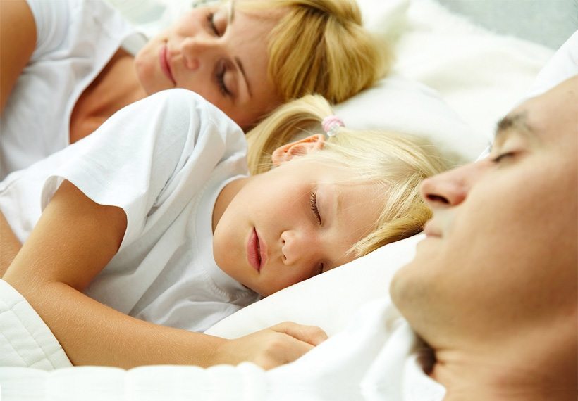Mastering Night-Time Parenting: Co-Sleeping, Bedsharing, and Sleep Strategies for Thriving Families